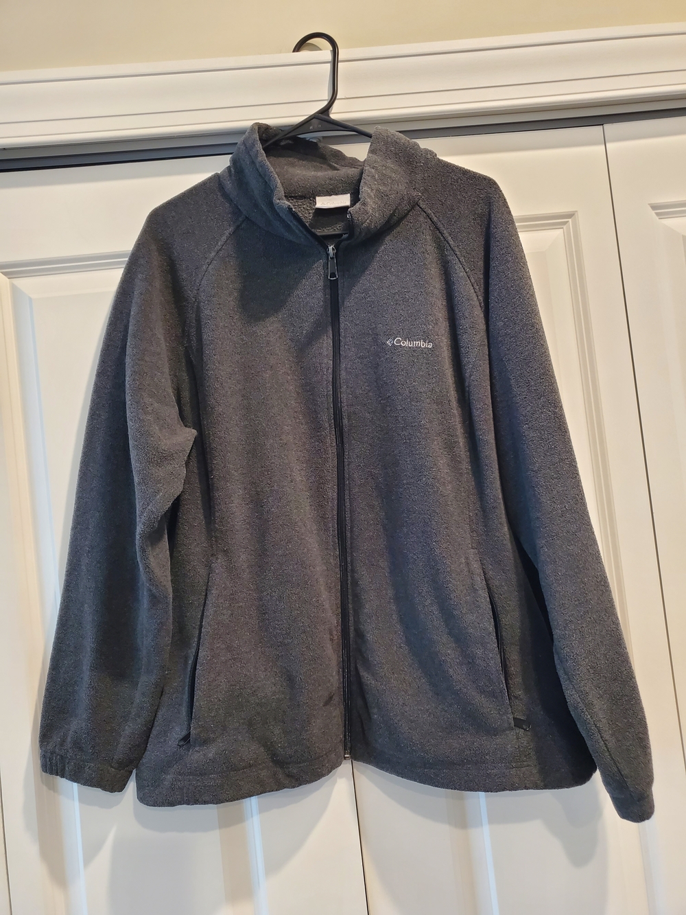 Columbia Men's Full-Zip Gray Fleece Jacket